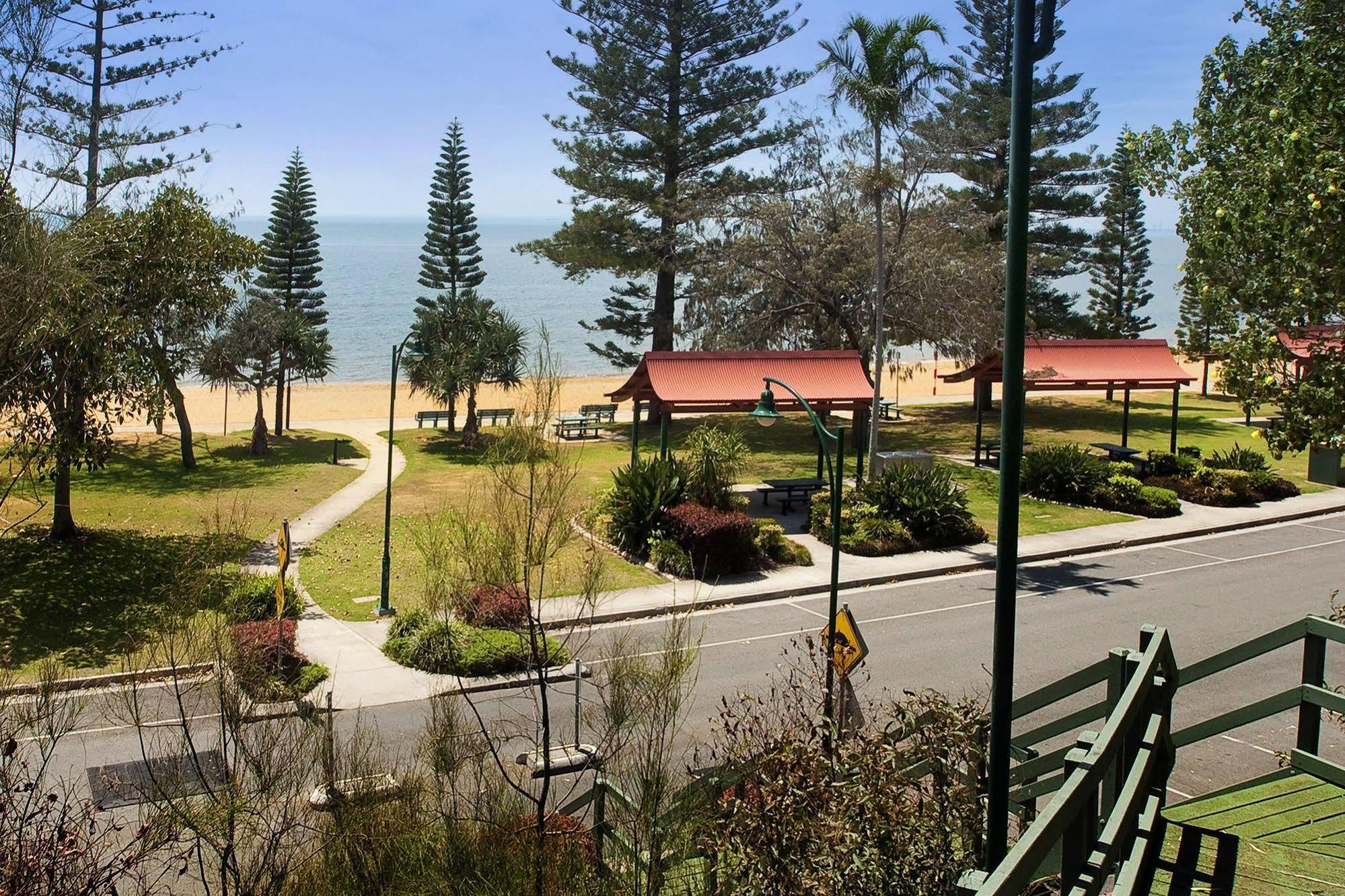 Beach House On Suttons Redcliffe Exterior foto